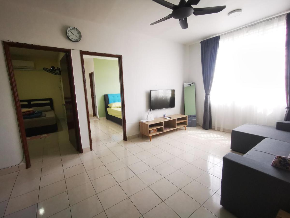 Putatan Platinum Apartment With Pool Kota Kinabalu Exterior foto