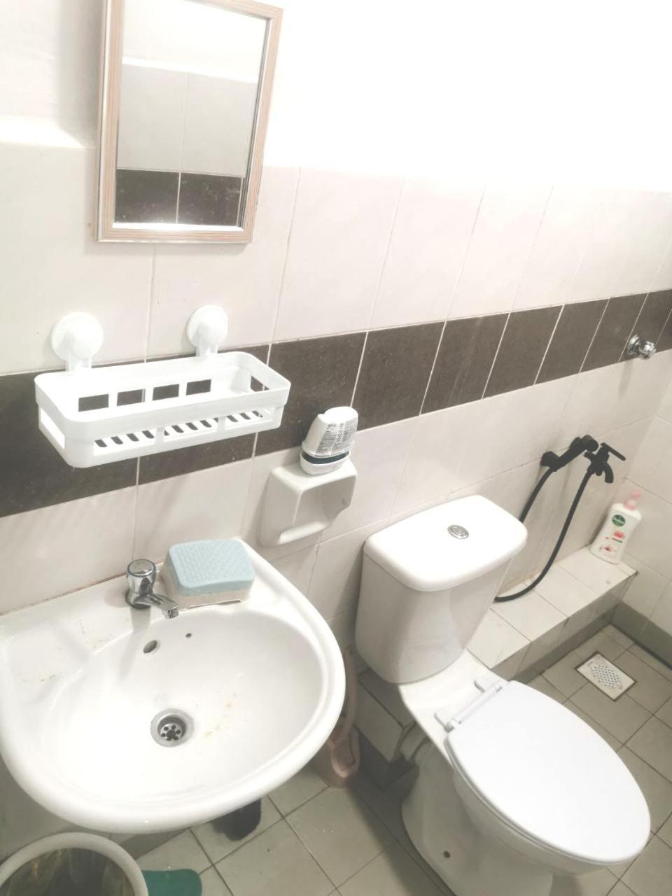 Putatan Platinum Apartment With Pool Kota Kinabalu Exterior foto